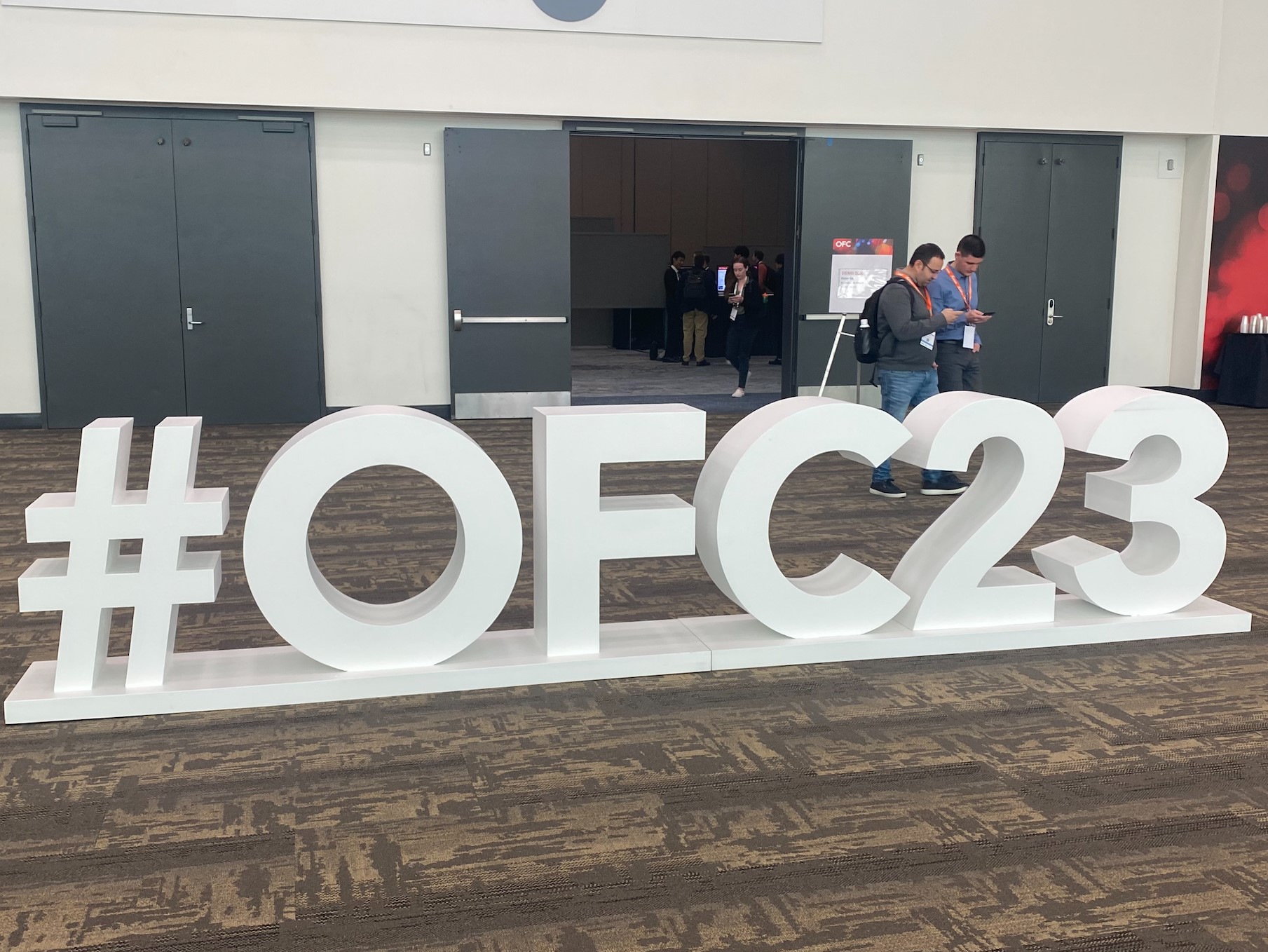 Micropol Fiberoptic visar forskningsprojekt på OFC konferens